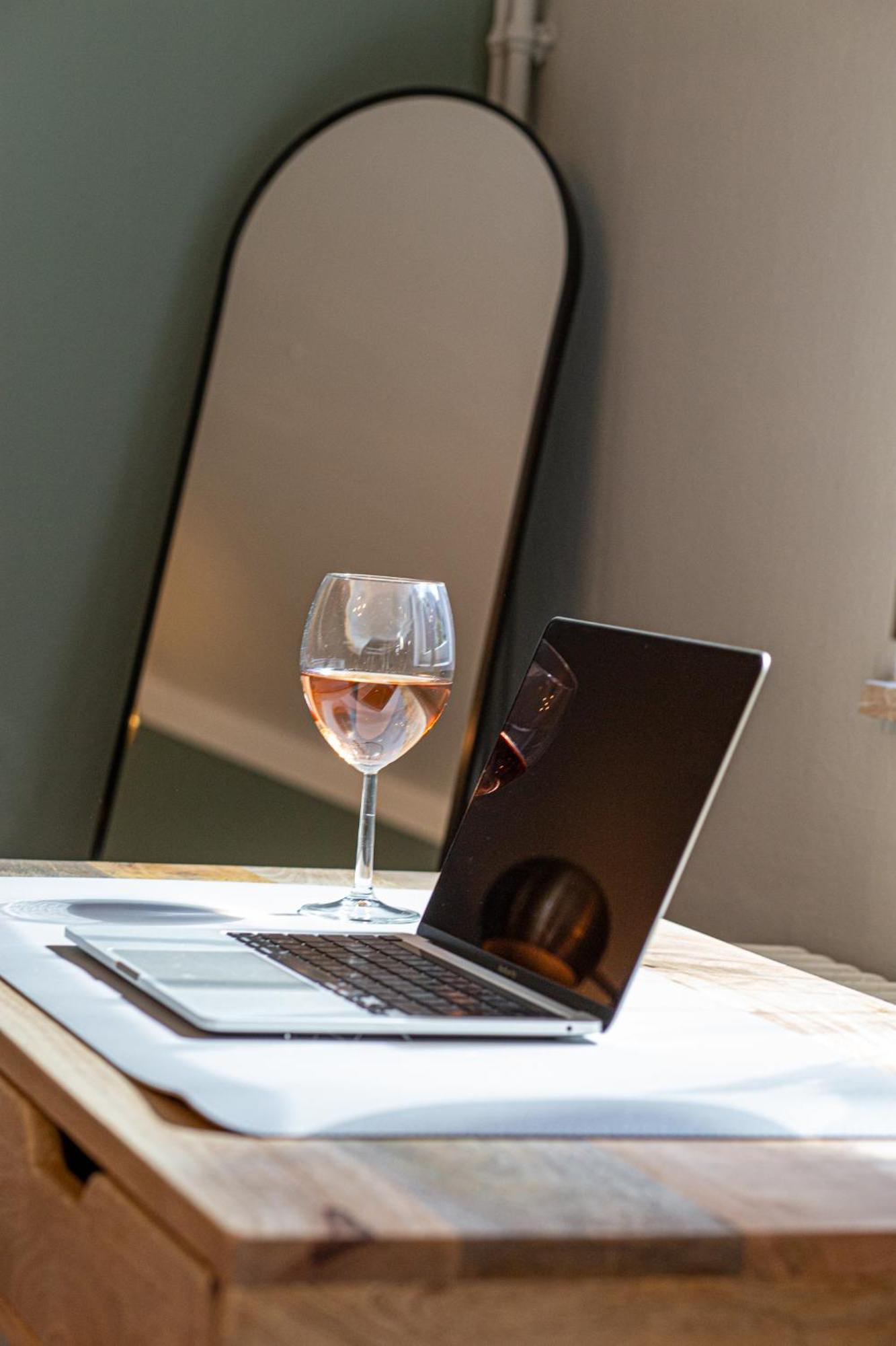 Have-A-Nice-Stay - Nahe Bahnhof Ahrensburg - 20 Minuten Nach Hamburg - Trotzdem Ruhig Gelegen - 6 Minuten Zu Fuss Ins Zentrum Ahrensburg - Modern Eingerichtet 외부 사진