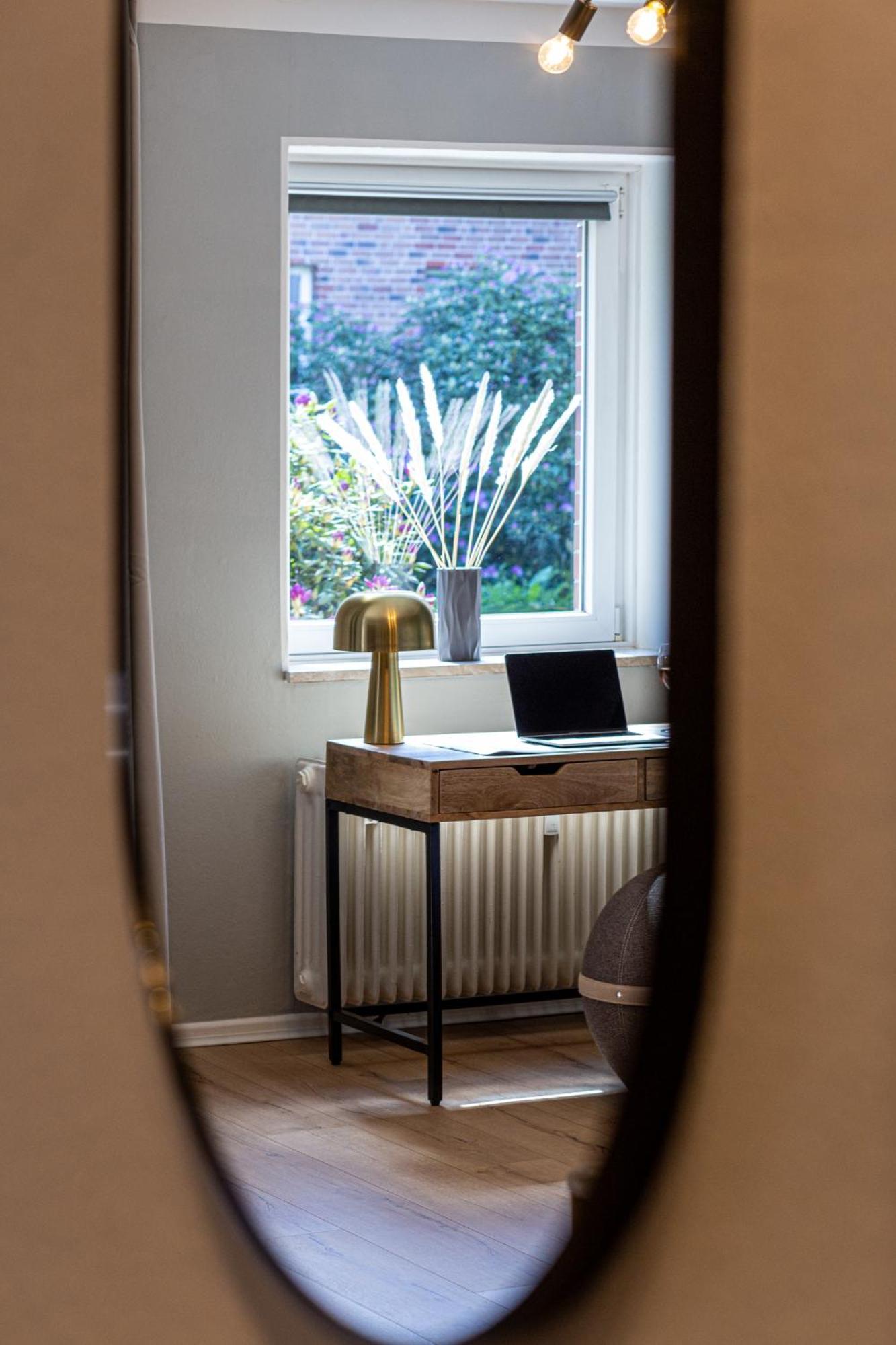 Have-A-Nice-Stay - Nahe Bahnhof Ahrensburg - 20 Minuten Nach Hamburg - Trotzdem Ruhig Gelegen - 6 Minuten Zu Fuss Ins Zentrum Ahrensburg - Modern Eingerichtet 외부 사진